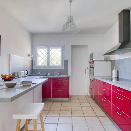 Holiday home Coquelicot - Maison Climatisee Avec Piscine Six-Fours-les-Plages