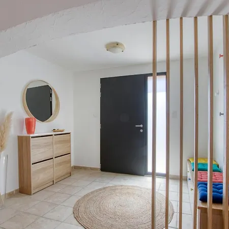 Holiday home Coquelicot - Maison Climatisee Avec Piscine Six-Fours-les-Plages