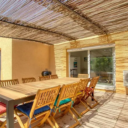 Holiday home Coquelicot - Maison Climatisee Avec Piscine Six-Fours-les-Plages